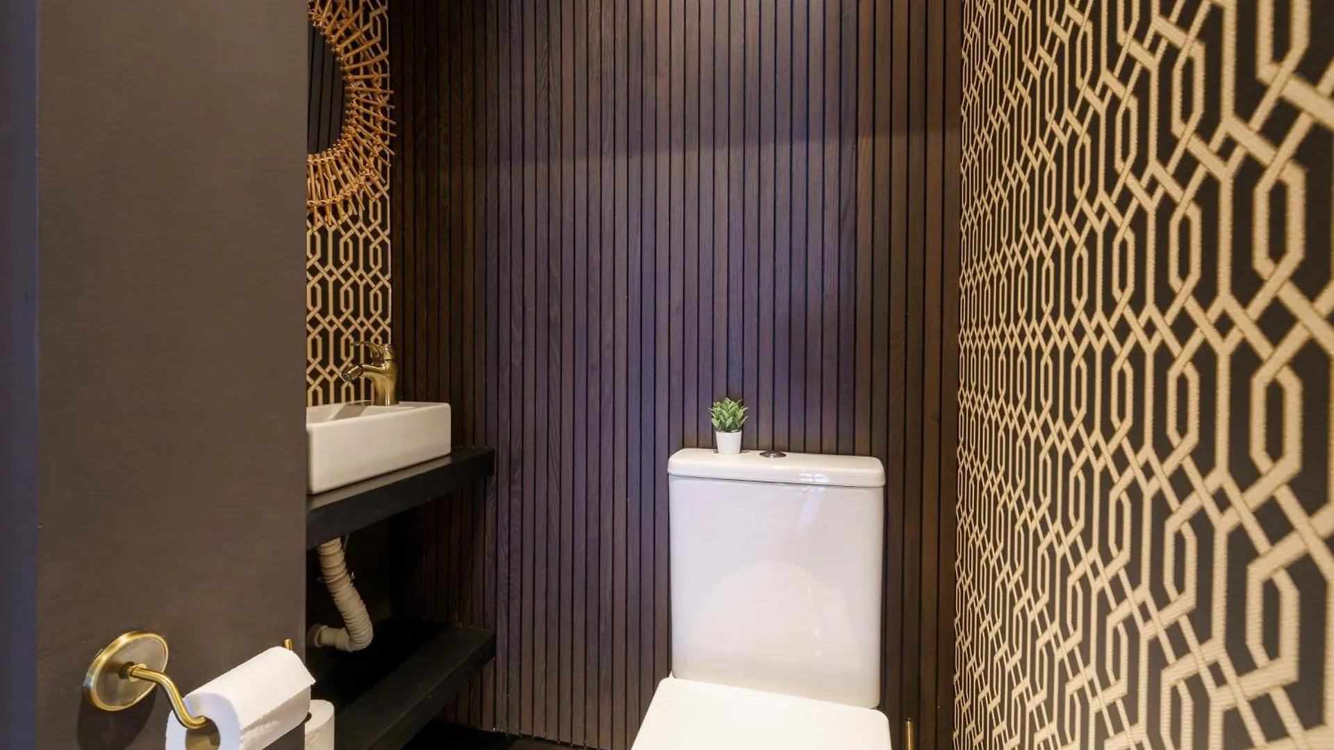 Golden Villa Luxury Pool Retreat & Beach Marbella